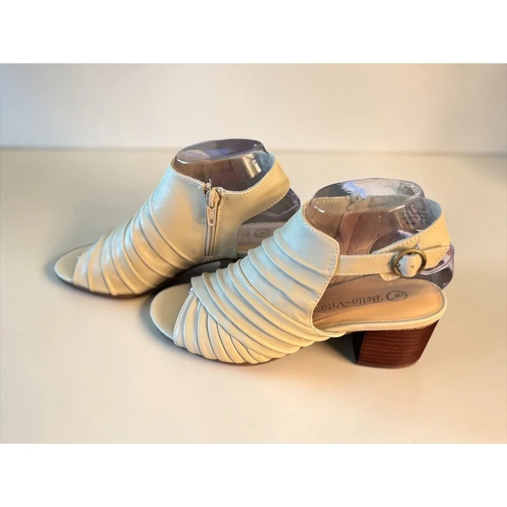 Bella Vita Ivory Leather Peep Toe Heels NWOT Ruched Boutique Sandals Comfort 7.5